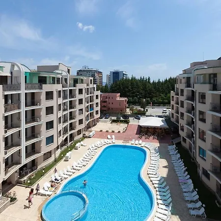 公寓 ★apartment W Kitchen&balcony Pool View ★qw★ 阳光海滩