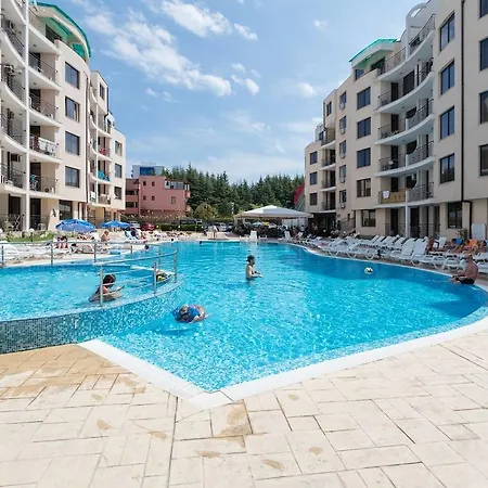 ★apartment W Kitchen&balcony Pool View ★qw★ Apartment *