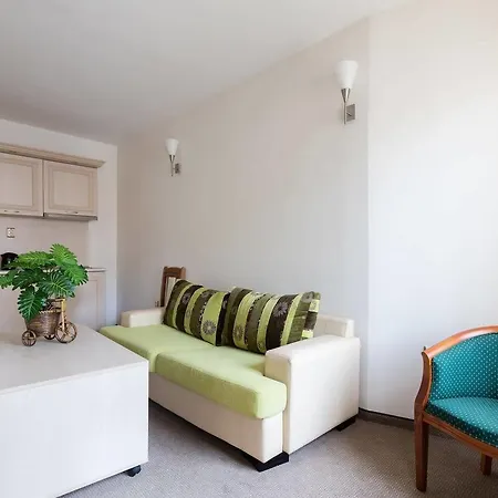 公寓 ★apartment W Kitchen&balcony Pool View ★qw★ *