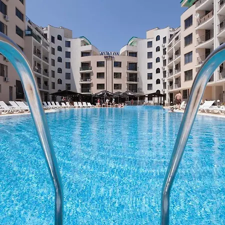 ★apartment W Kitchen&balcony Pool View ★qw★ Апартамент *