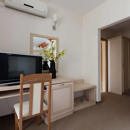 ★apartment W Kitchen&balcony Pool View ★qw★ Апартамент Слънчев бряг